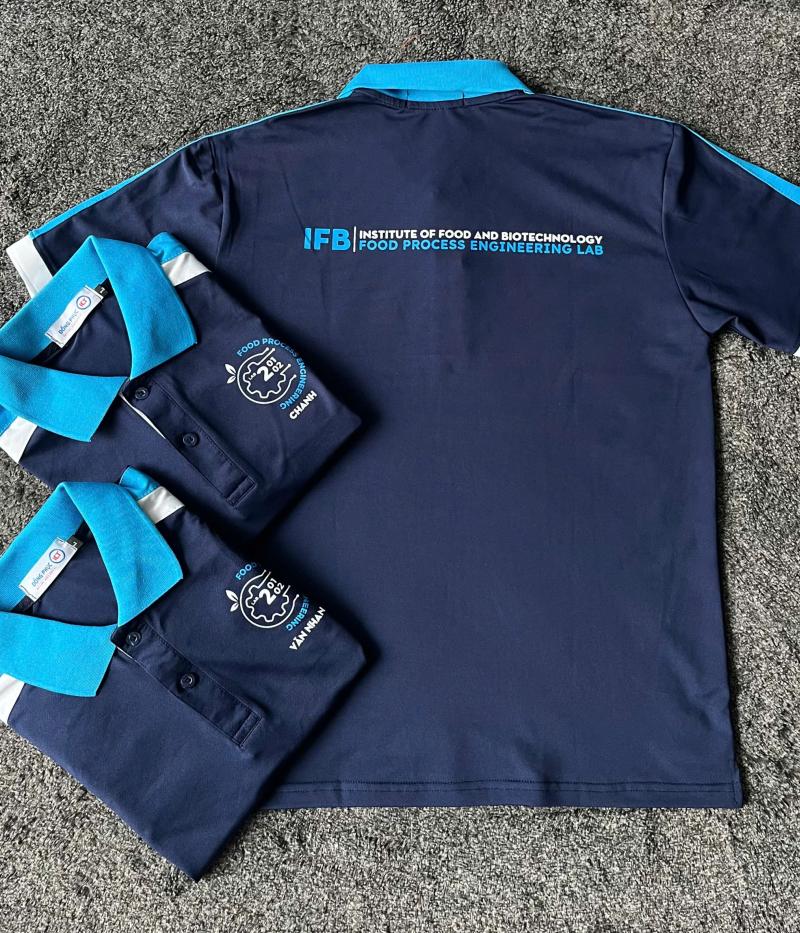 Mẫu Áo Đồng Phục Công Ty Được Ưa Chuộng 2025 – Polo Cá Sấu Poly In Lụa Sắc Nét