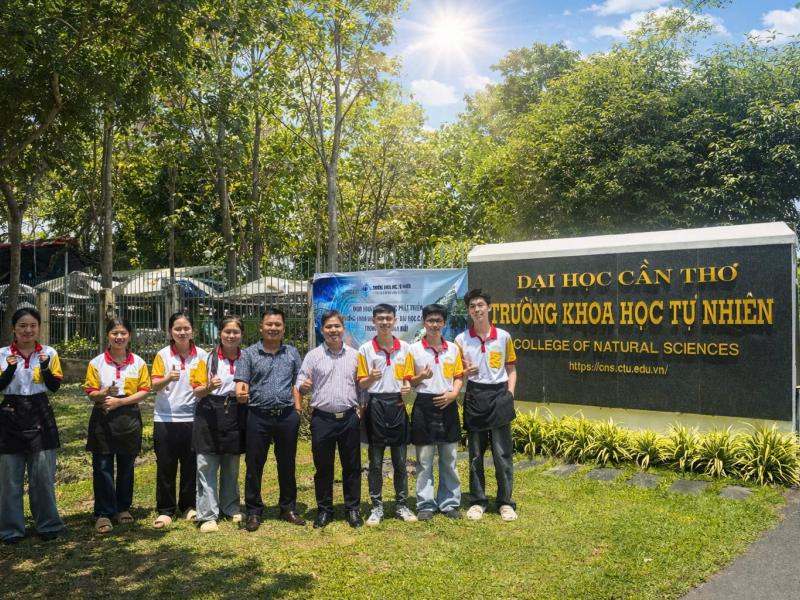 Feedback Từ Khách Hàng Căn Tin HTS: Mẫu Đồng Phục Căn Tin HTS - Trường Khoa Học Tự Nhiên, Đại Học Cần Thơ